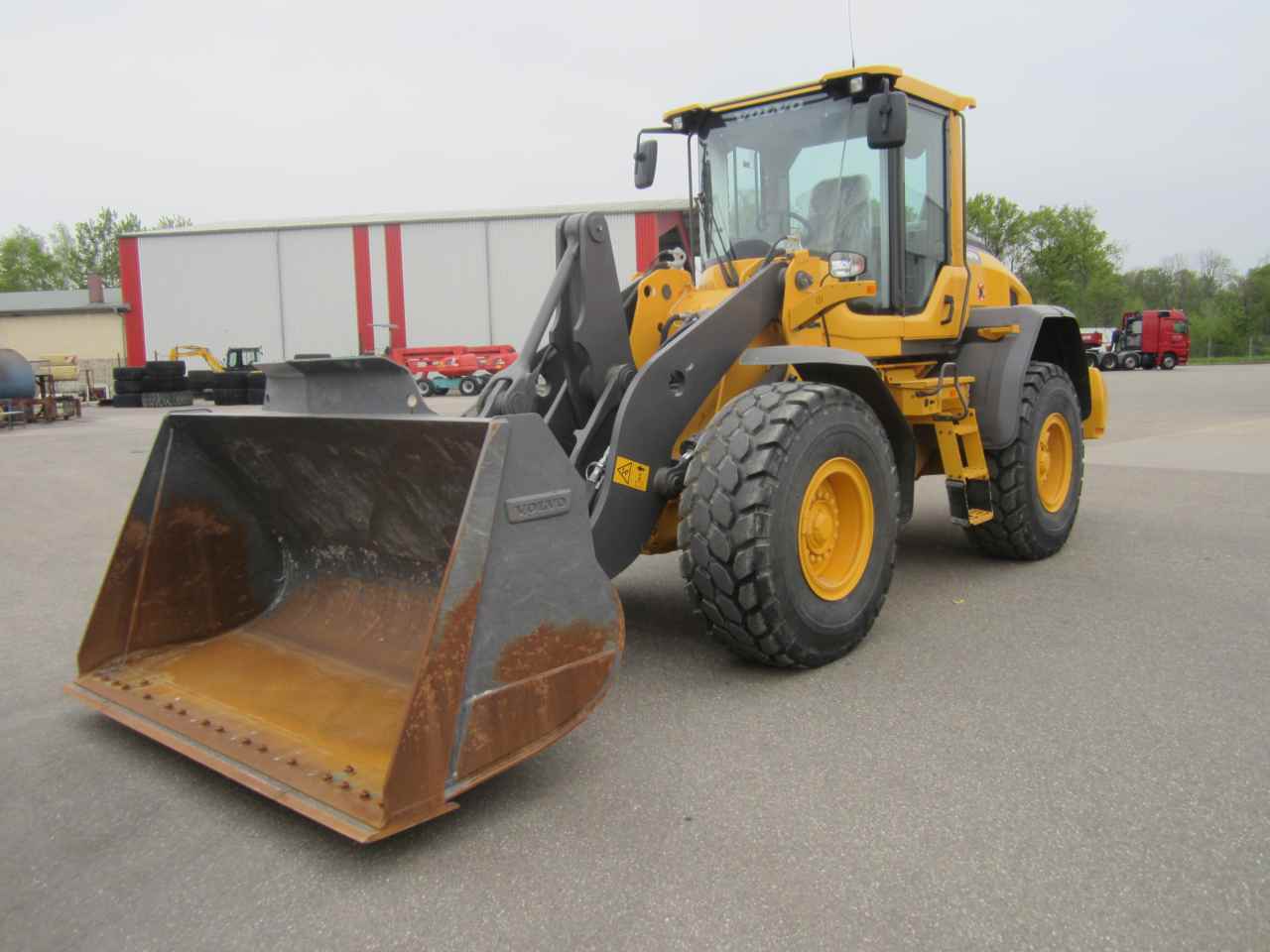 L90H Serie 13056 002